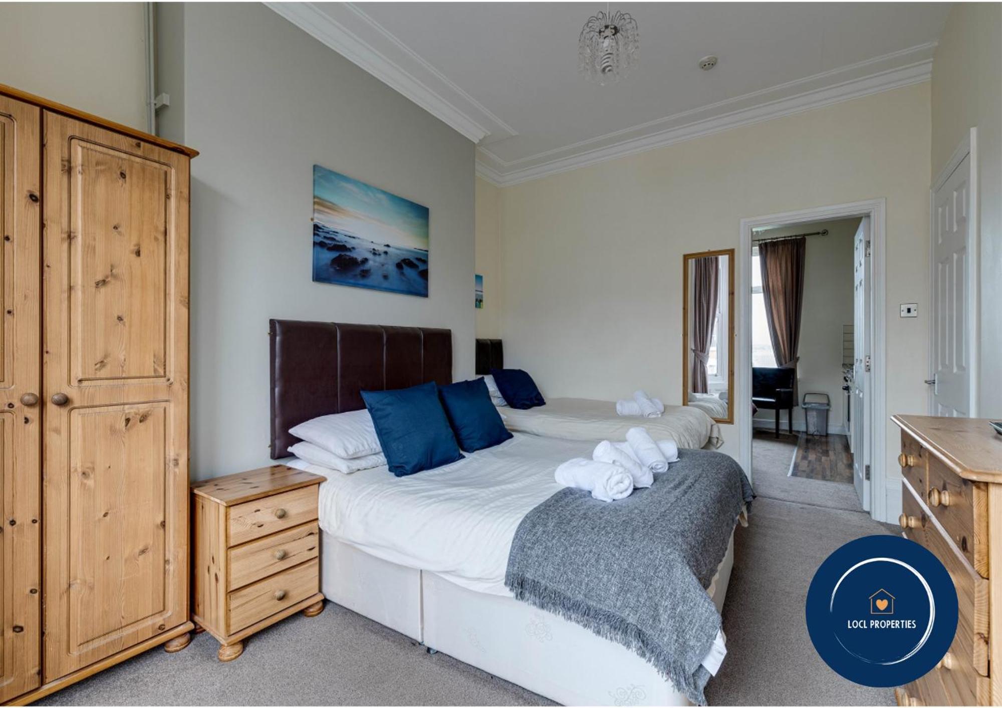 45 The Square Holiday Apartments Scarborough Extérieur photo